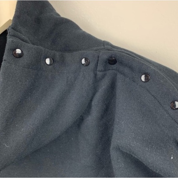 FABLETICS Black "Peary" Snap Shoulder Funnel Neck Crop Pullover Sweatshirt L - Picture 7 of 8